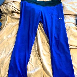 Nike leggings